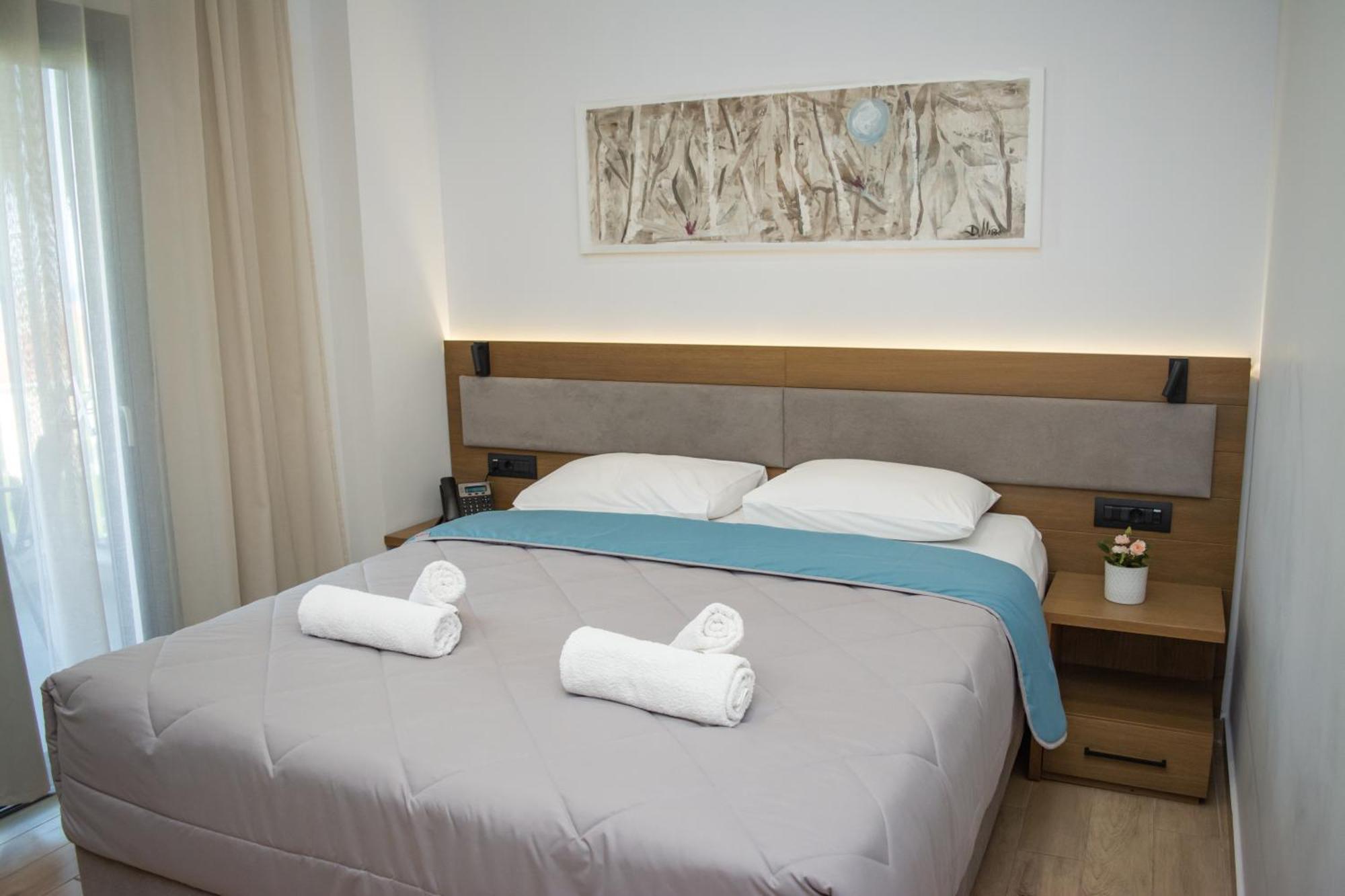 Hotel Golden Sun Néa Meságkala Extérieur photo