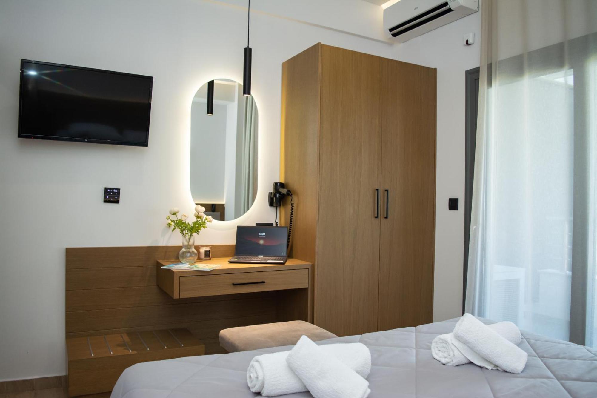 Hotel Golden Sun Néa Meságkala Extérieur photo